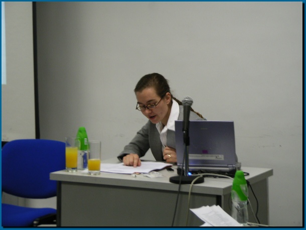 602x451 pixels (61K)